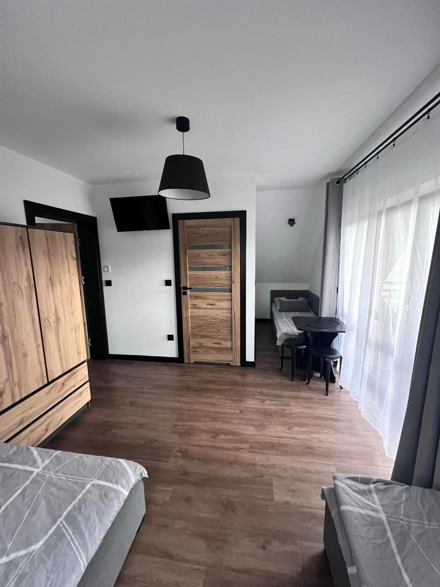 Male Ciche 36J Przy Ostrewkach, Widok Na Gory, Blisko Do Wyciagu Narciarskiego, Idealne Miejsce Na Wypad W Gory -Tarasowka-Zgorzelisko-Rusinowa Polana-Gesia Szyja-Palenica-Wiktorowki-Morskie Oko Murzasichle Luaran gambar
