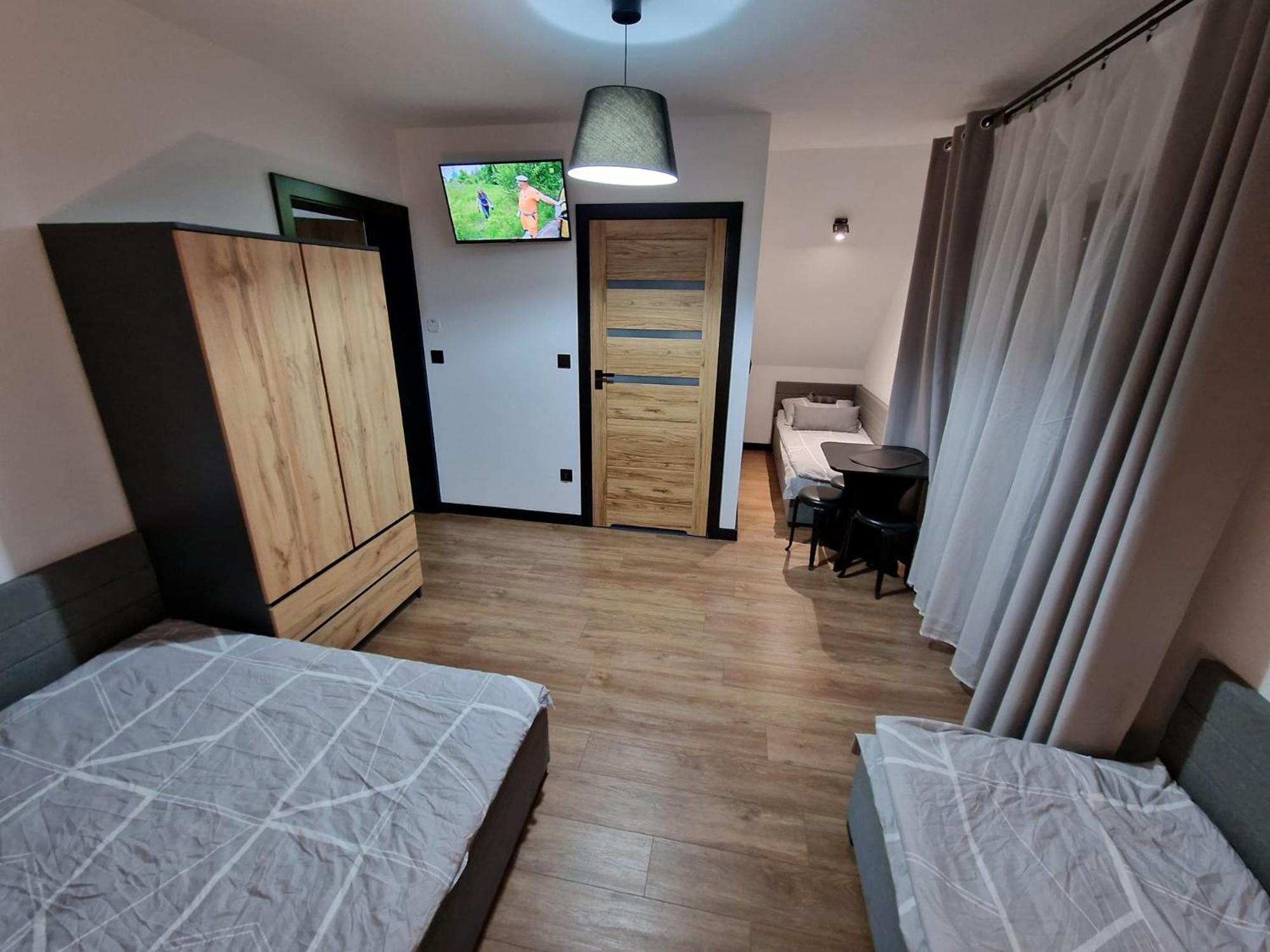 Male Ciche 36J Przy Ostrewkach, Widok Na Gory, Blisko Do Wyciagu Narciarskiego, Idealne Miejsce Na Wypad W Gory -Tarasowka-Zgorzelisko-Rusinowa Polana-Gesia Szyja-Palenica-Wiktorowki-Morskie Oko Murzasichle Luaran gambar